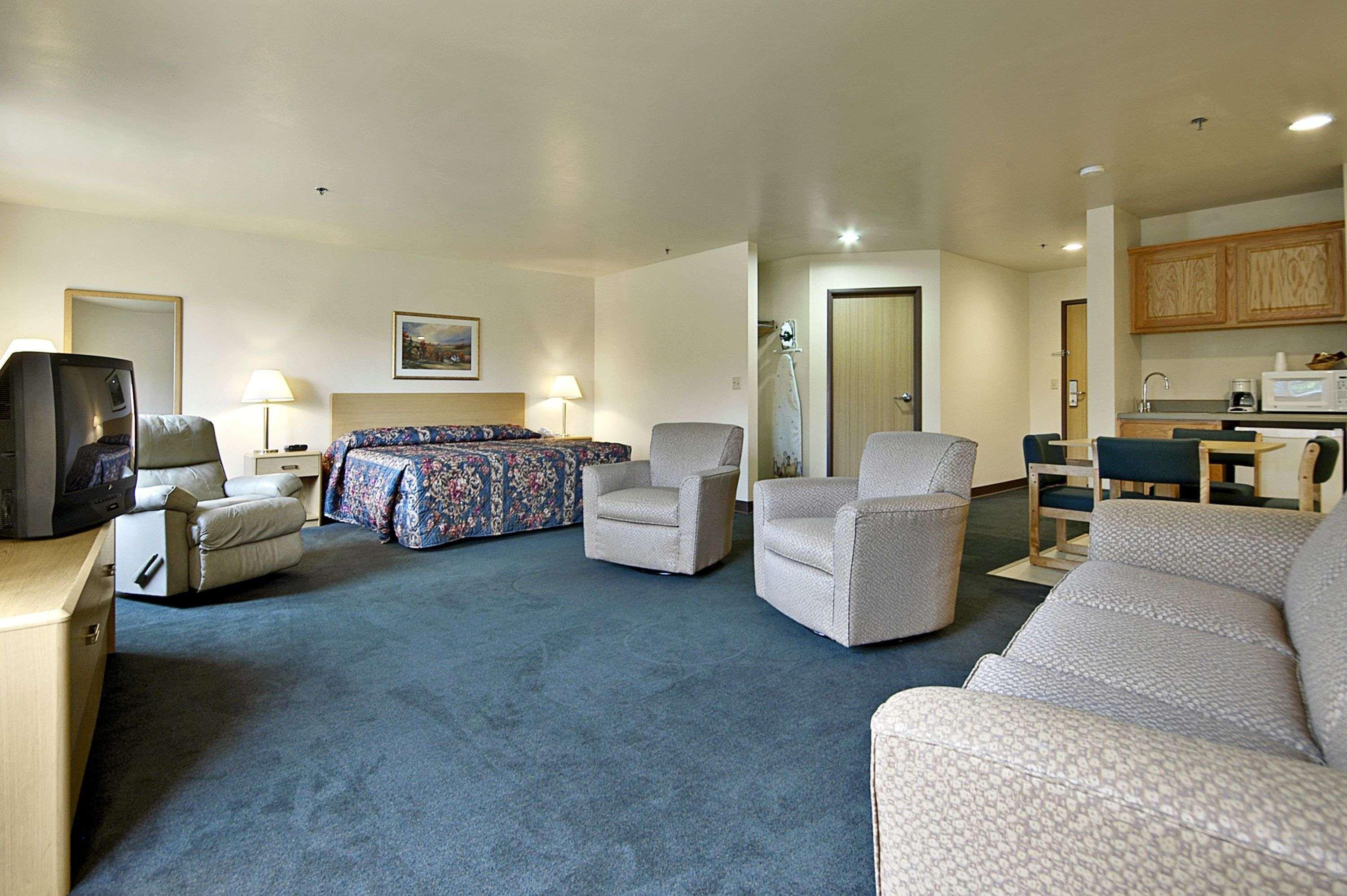 Super 8 By Wyndham Motel 2*