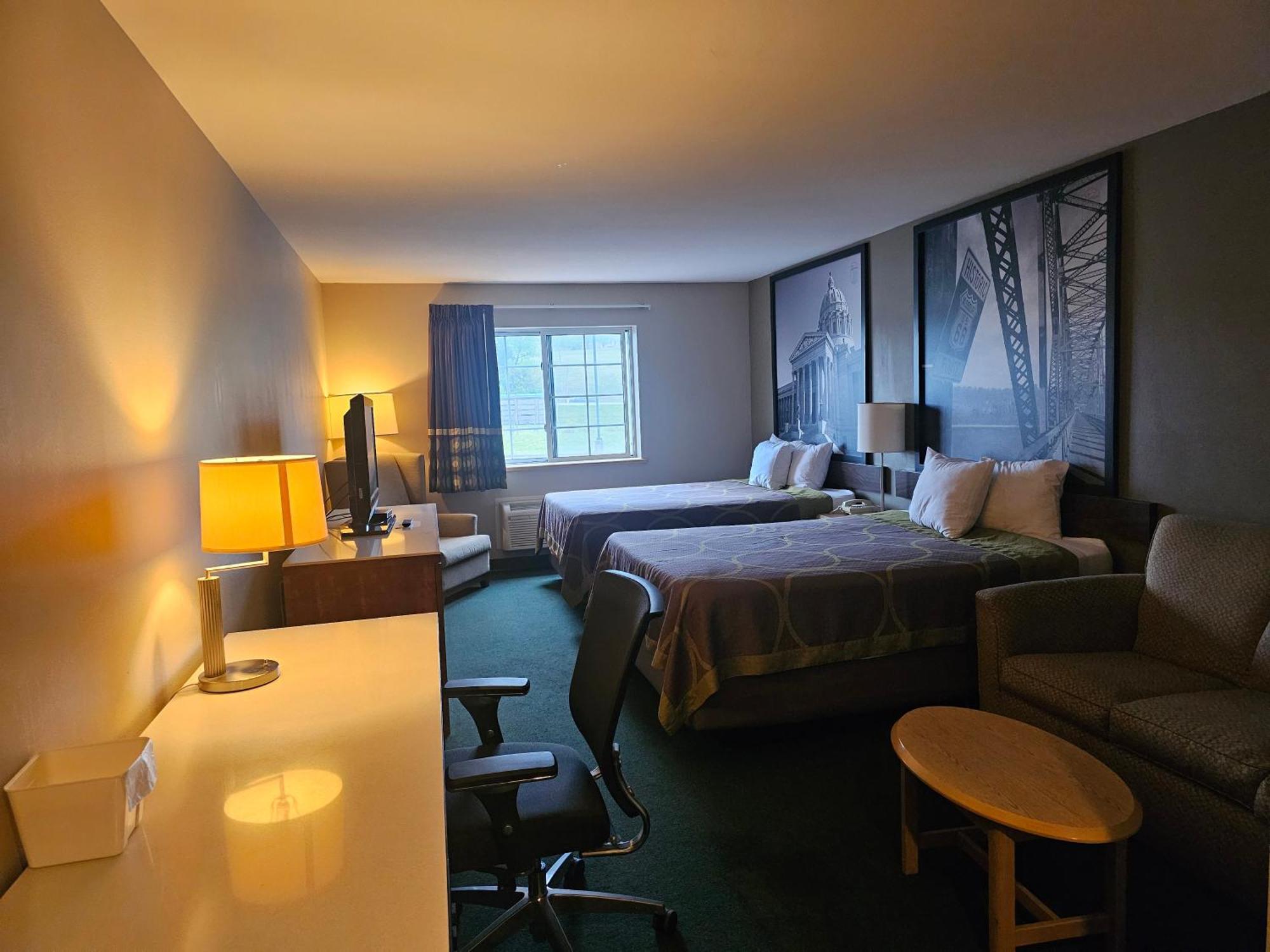 Super 8 By Wyndham Motel